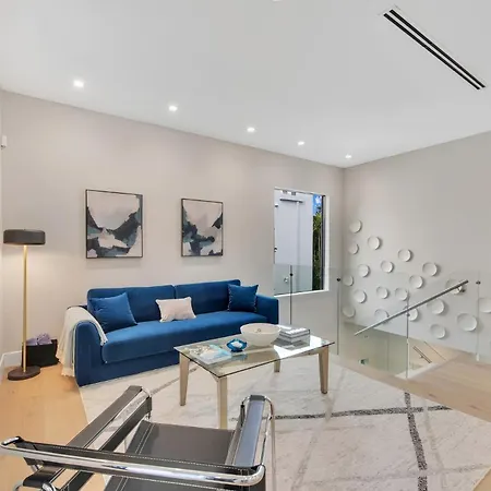 Villa Luxury - - With Pool